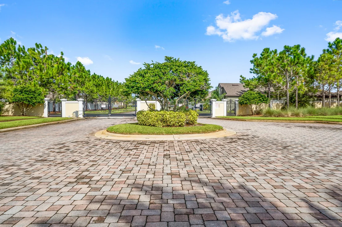 Photo of 5261 Extravagant Court
