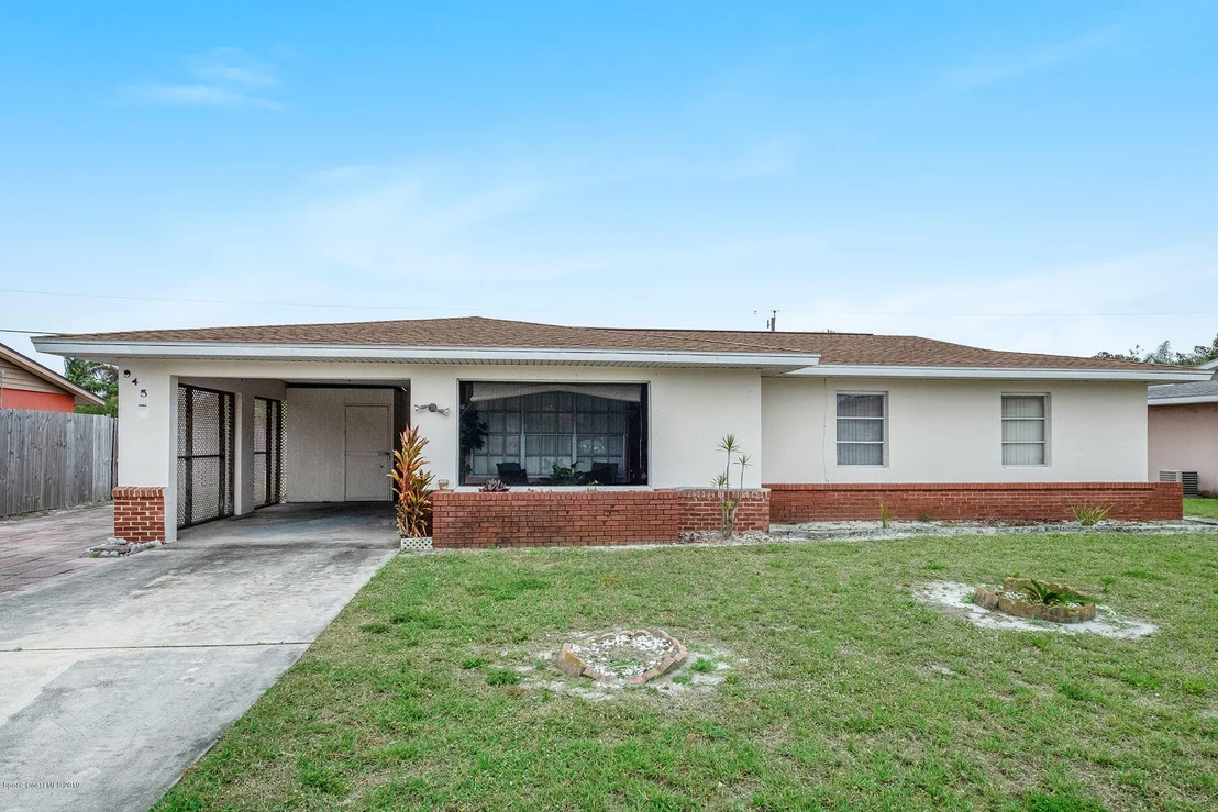 Photo of 945 Burn Drive NE