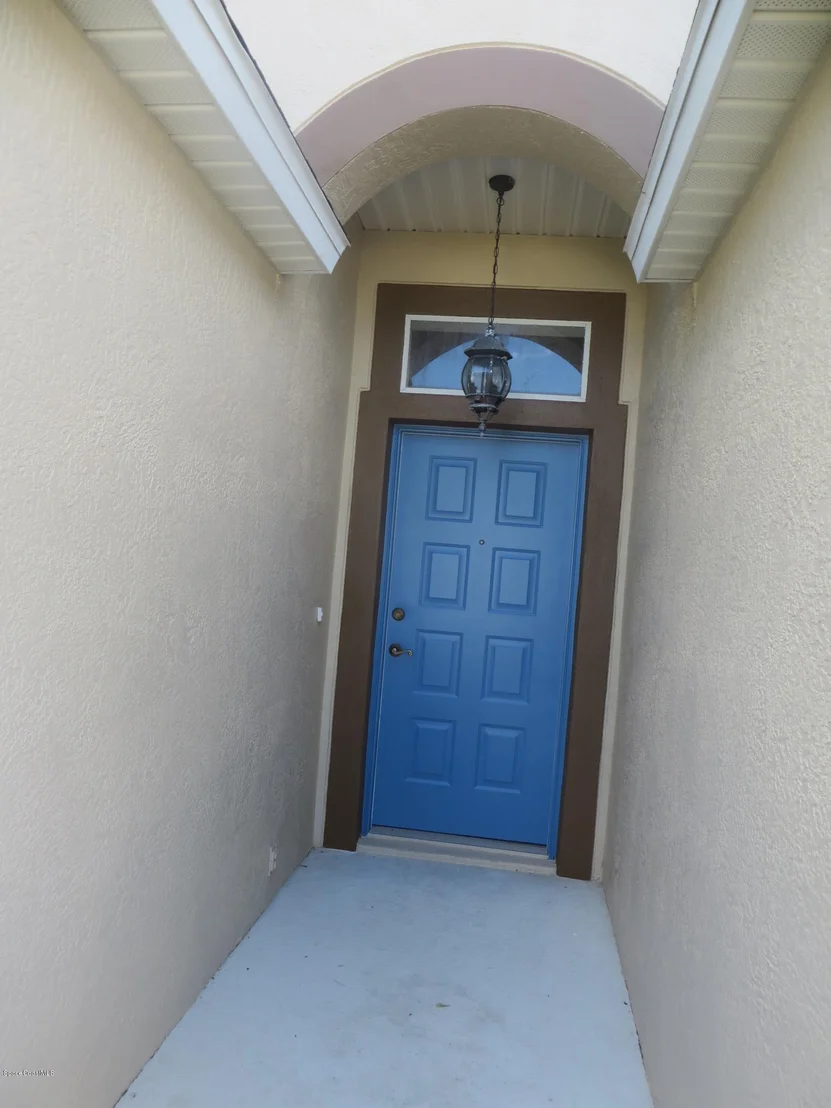 Photo of 970 Villa Drive