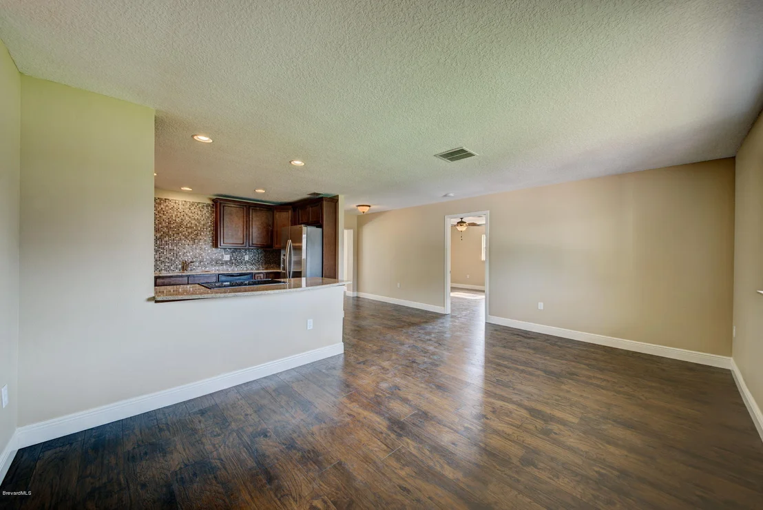 Photo of 516 Banyan Way