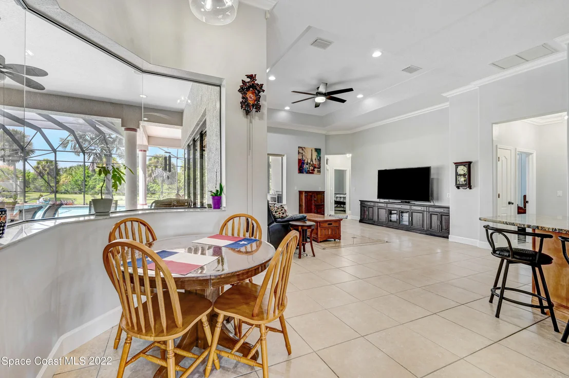 Photo of 903 Bluegrass Lane