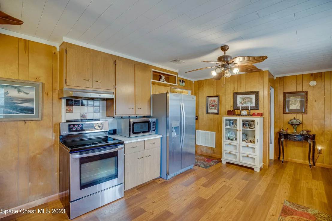 Photo of 385 Hall Road