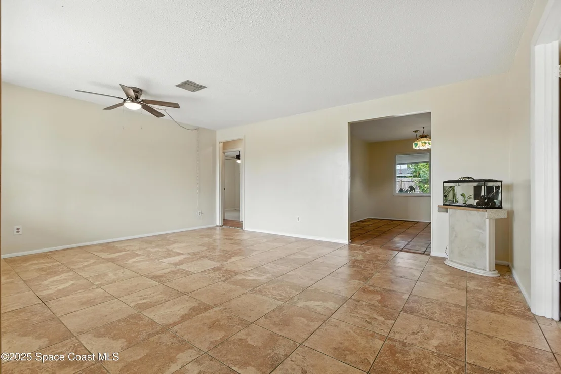 Photo of 582 Croton Road