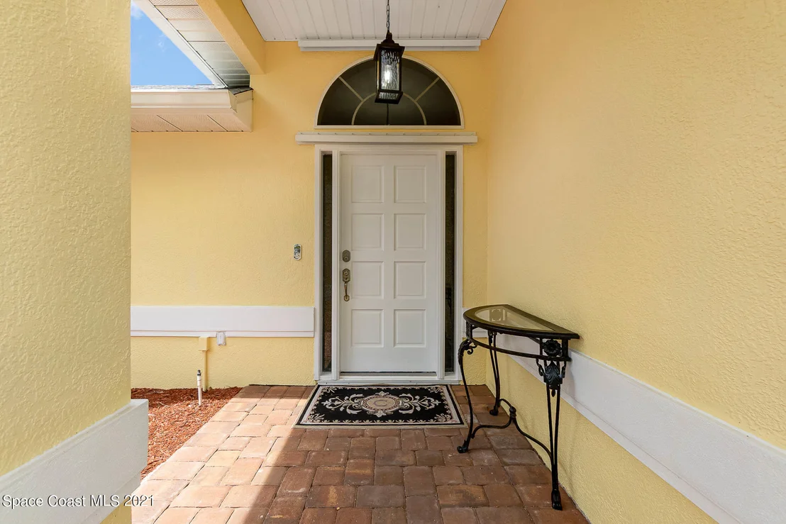 Photo of 243 Peregrine Drive