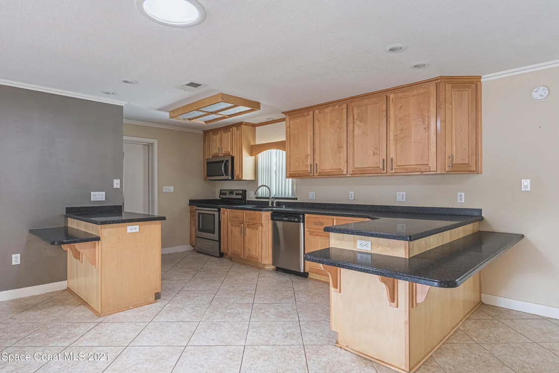 Photo of 634 Orange Court