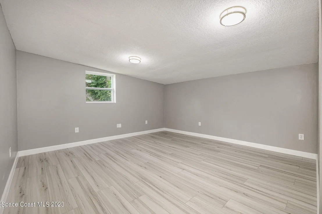 Photo of 2635 Hereford Road