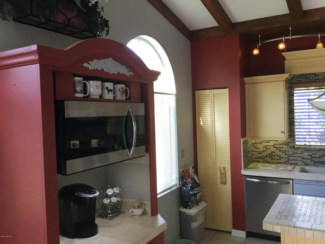 Photo of 1133 Goldenrod Circle NE