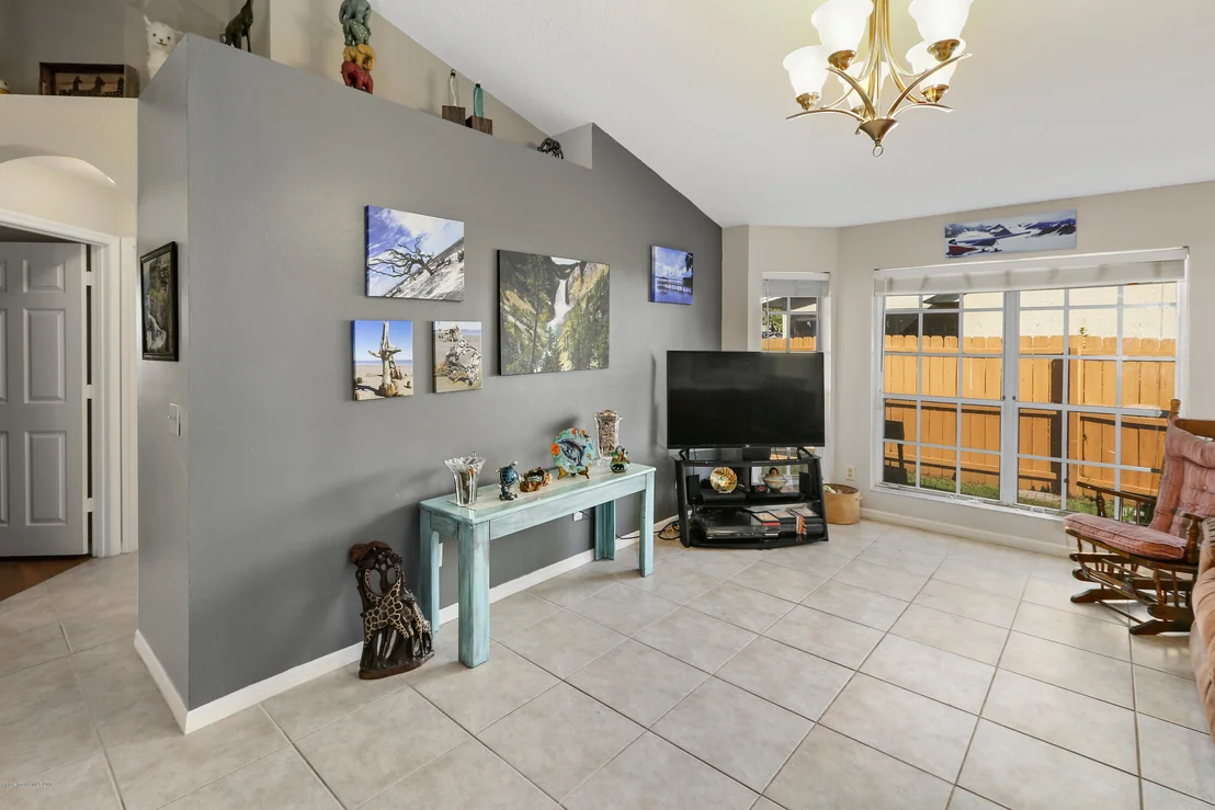 Photo of 3302 Lake View Circle