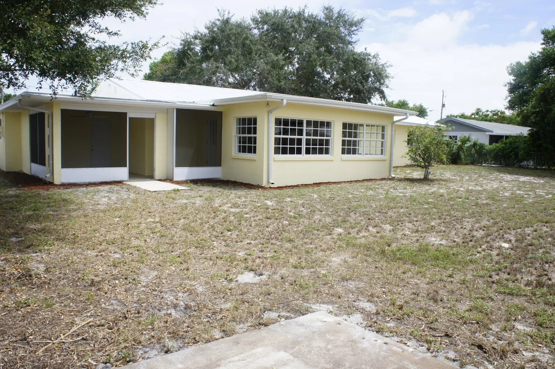 Photo of 1310 Sun Circle E