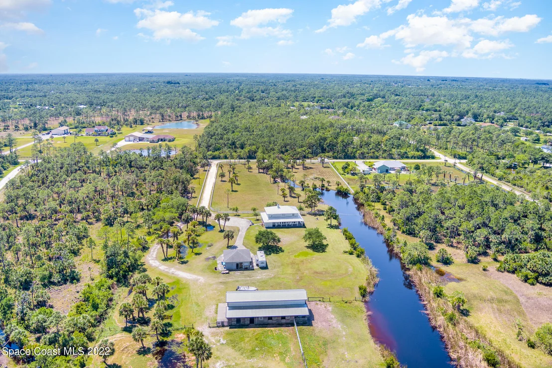 Photo of 1780 Benjamin Road