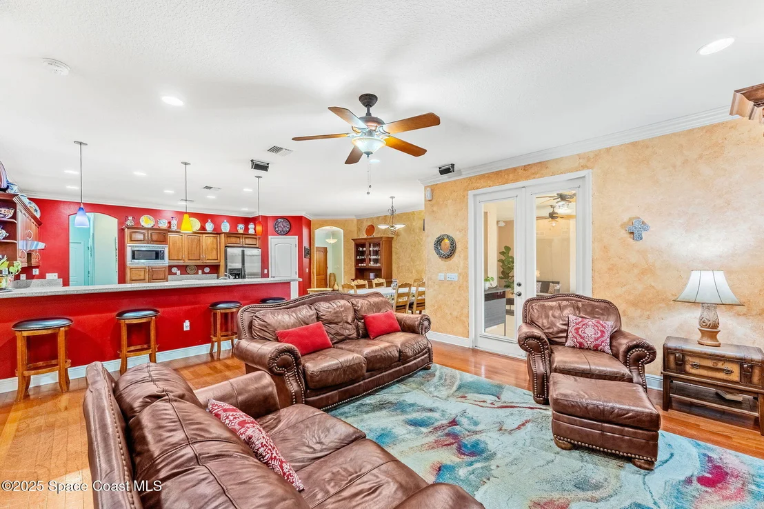 Photo of 4443 Long Lake Road