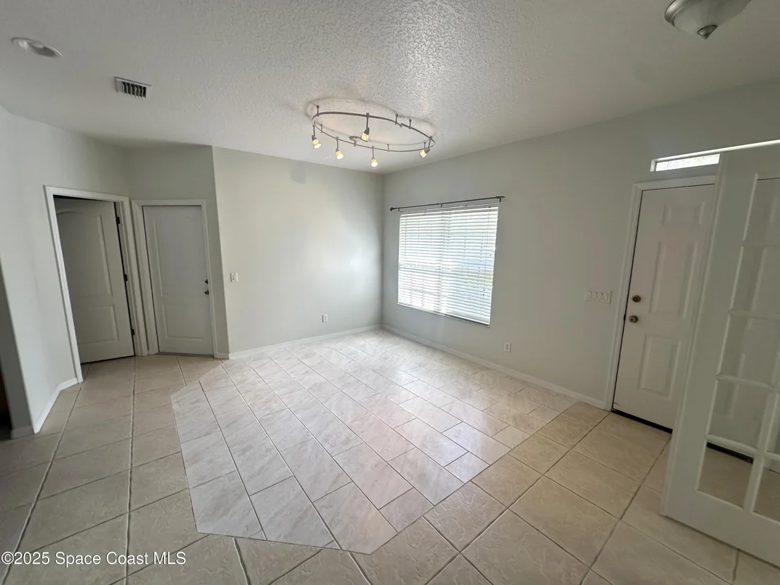Photo of 1785 Windbrook Drive