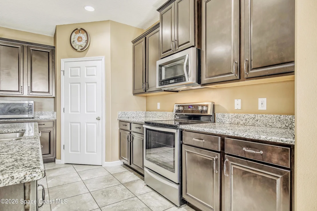 Photo of 1124 Musgrass Circle
