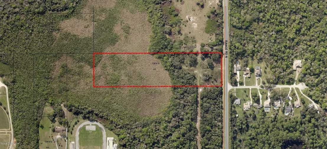 Photo of 1320 N Range Road
