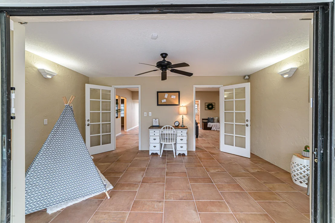Photo of 1035 Park Ridge Place