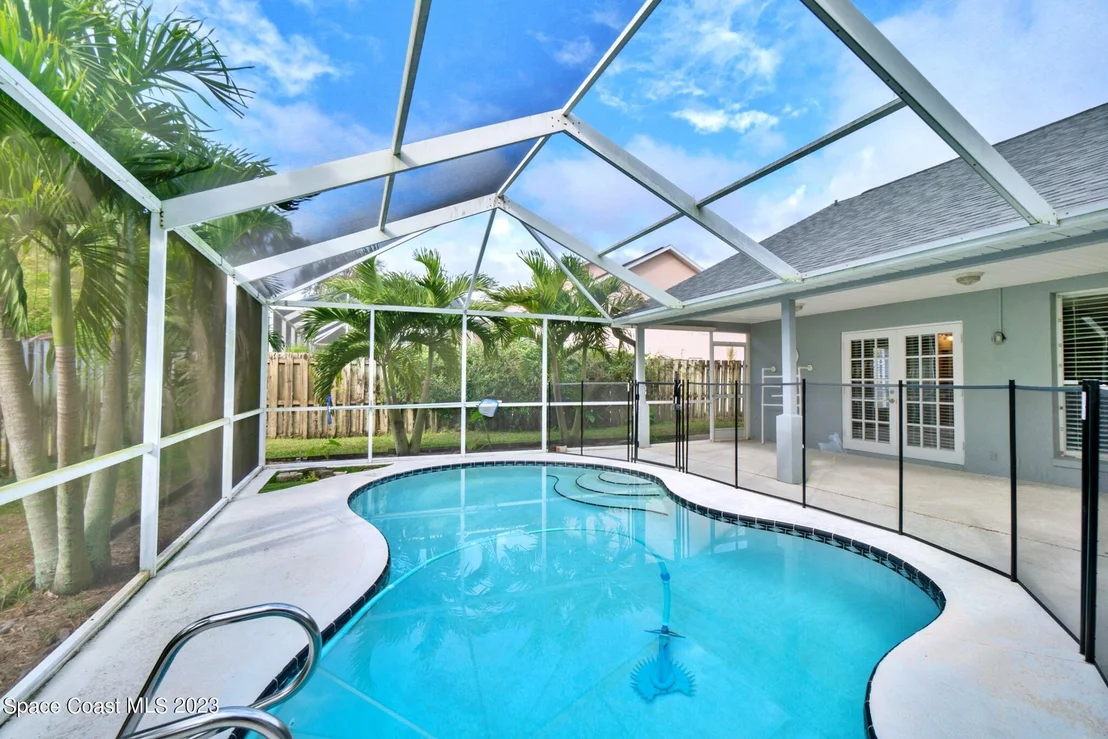 Photo of 921 Osprey Lane