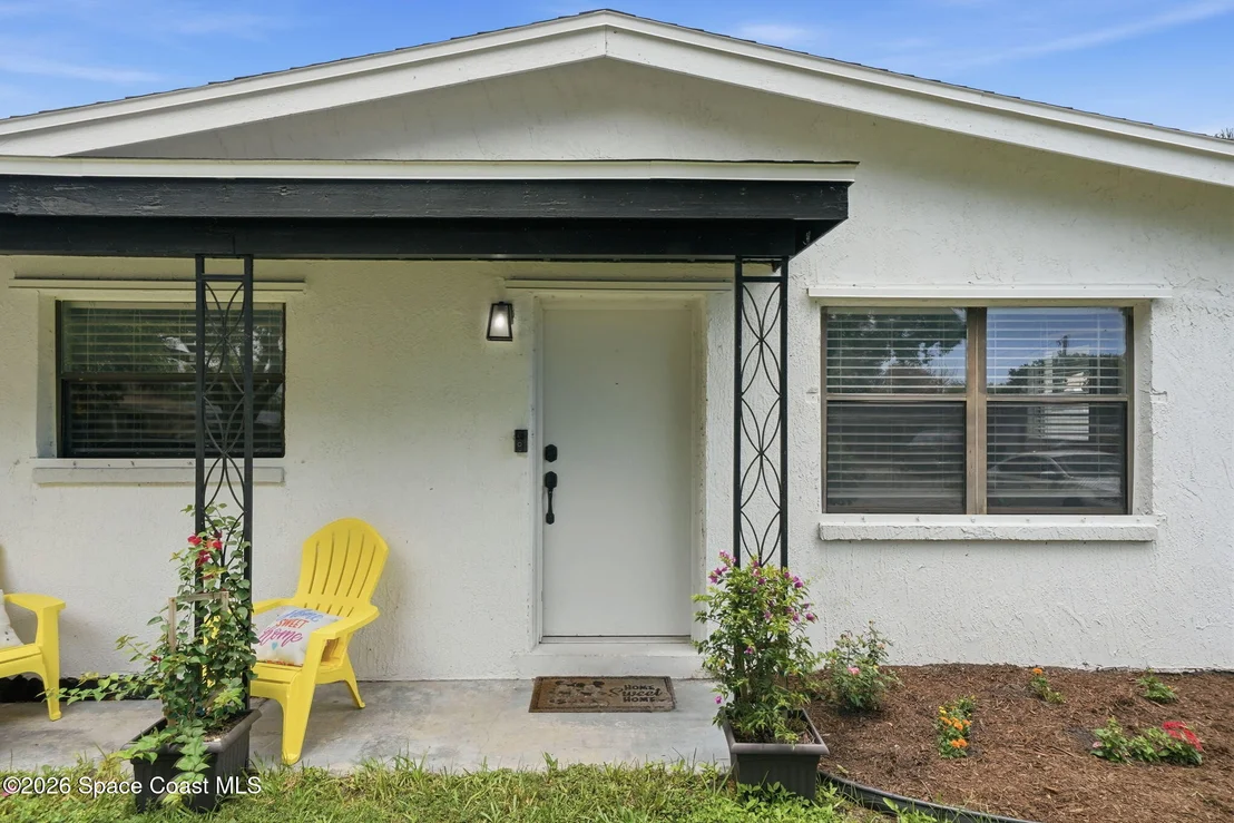 Photo of 2440 Warwick Road