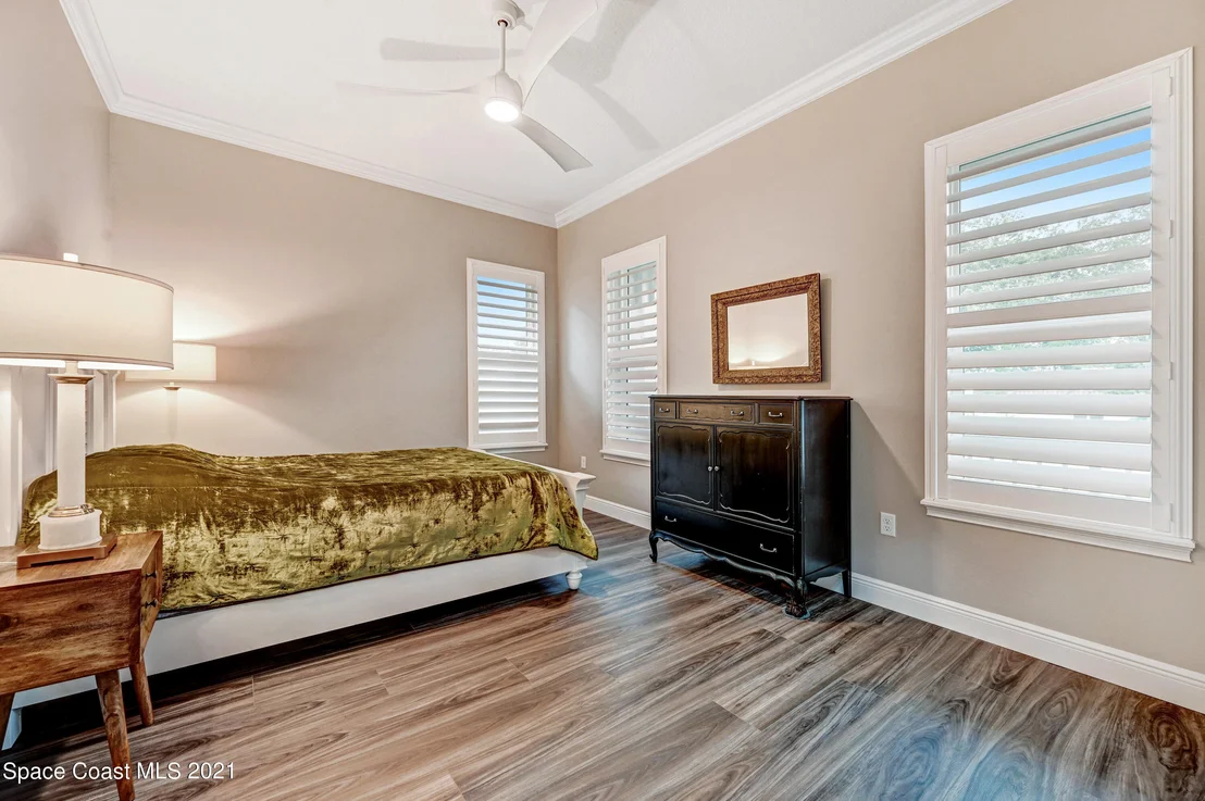 Photo of 2215 Bryan Street