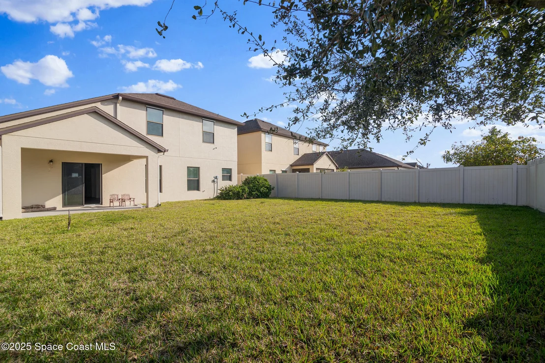Photo of 950 Dillard Drive SE