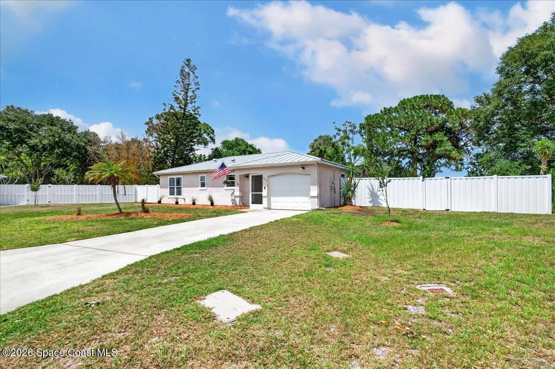 Photo of 920 Gables Way