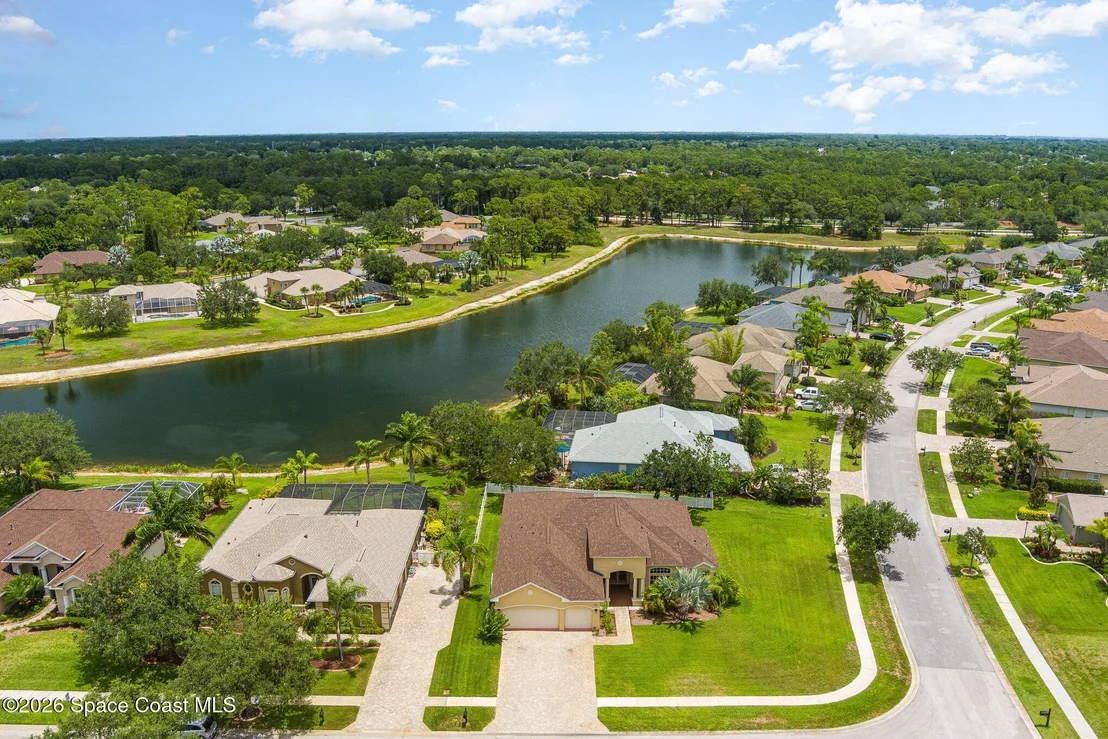 Photo of 291 Devlin Court SE