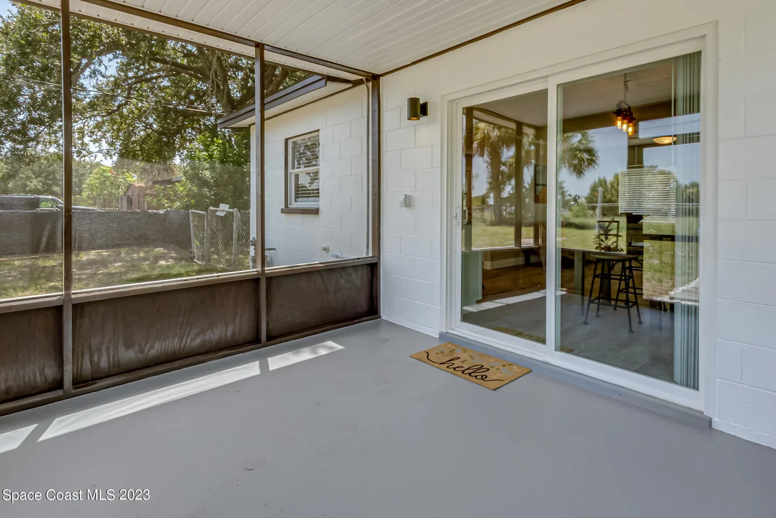 Photo of 1794 Dixon Boulevard