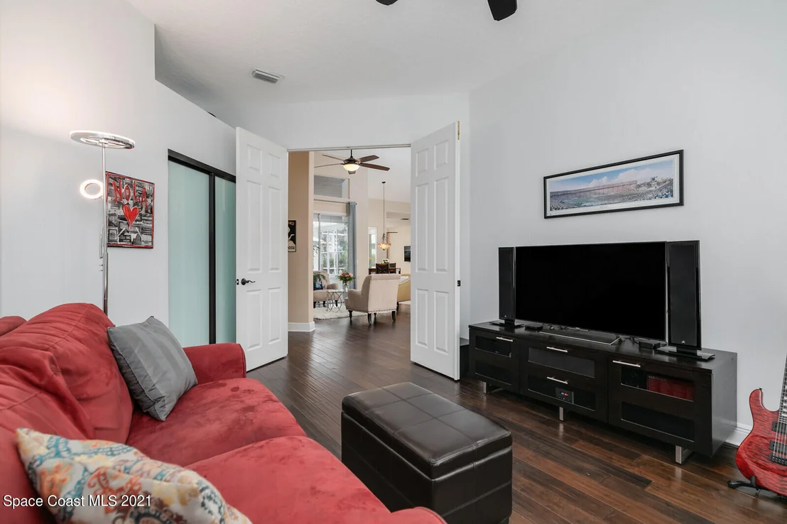 Photo of 800 Peregrine Drive