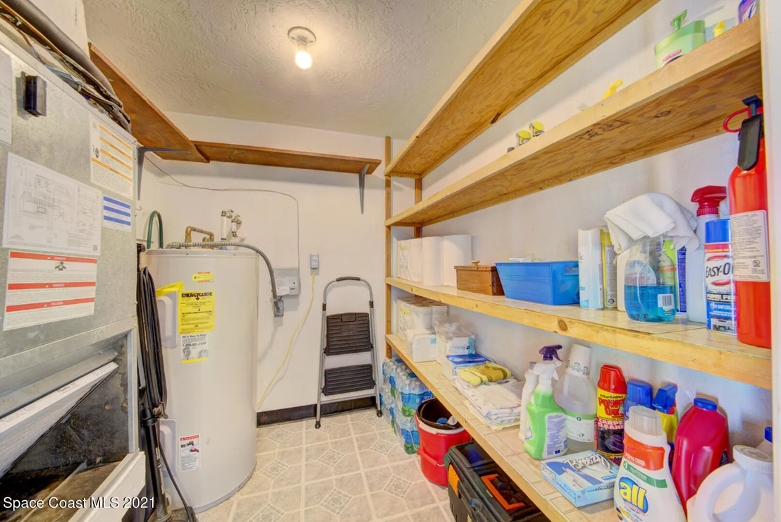 Photo of Unit B205 at 1049 Rockledge Drive