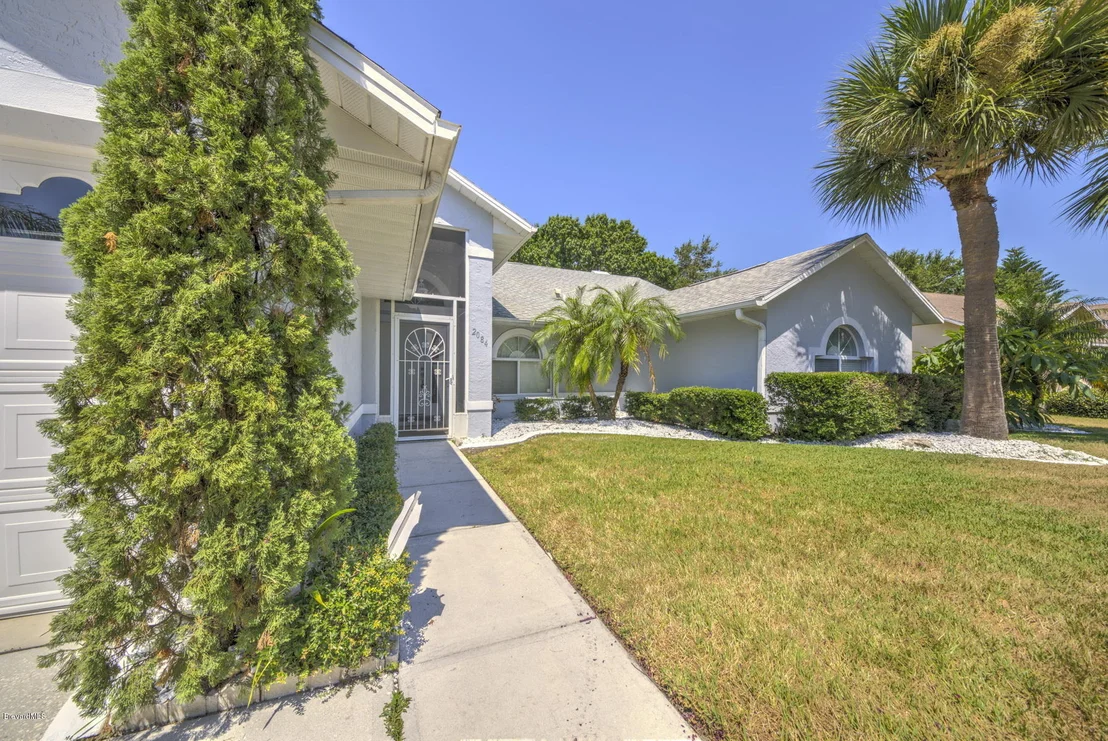Photo of 2084 Lionel Drive