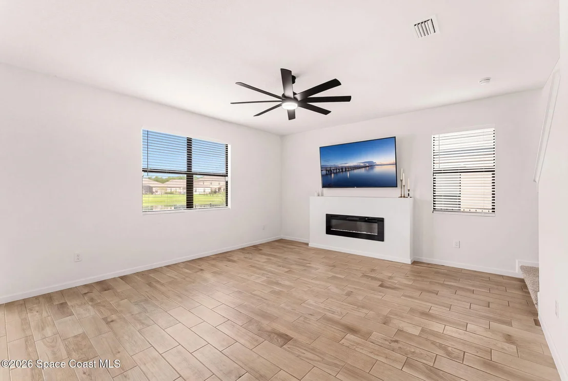 Photo of 250 Wiregrass Avenue