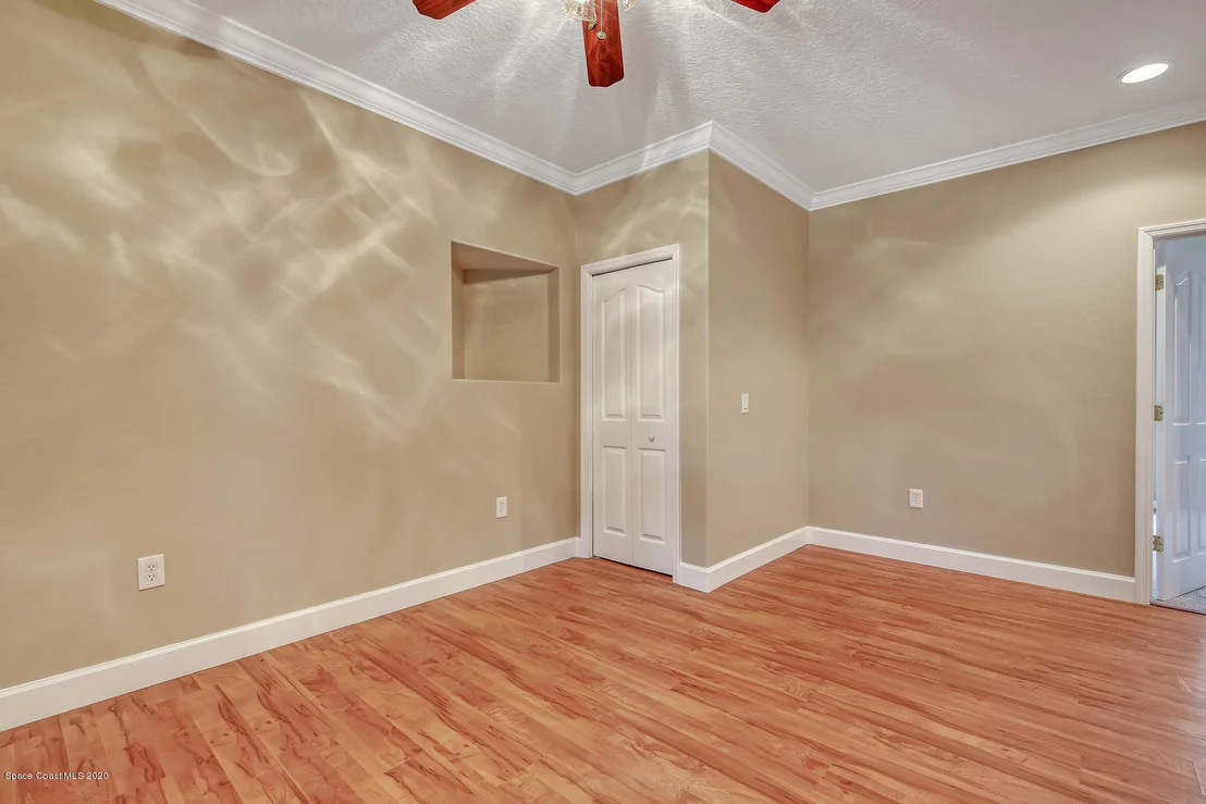 Photo of 1290 Adamson Road