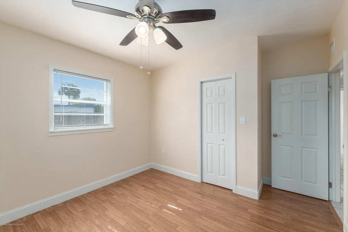 Photo of 1933 Elmwood Drive