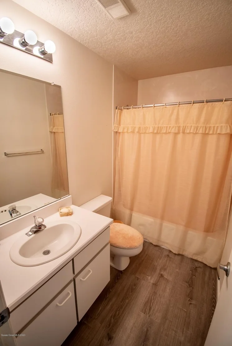 Photo of Unit 708 at 175 Escambia Lane