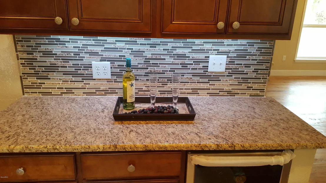 Photo of 327 Meadowood Lane