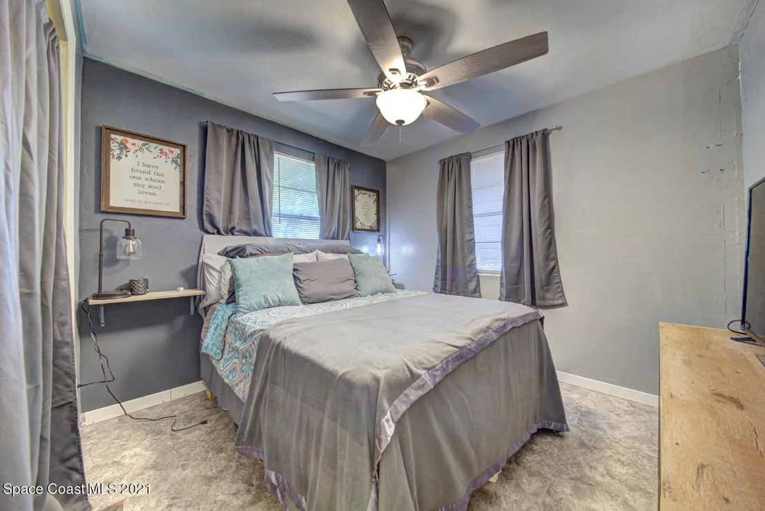 Photo of 1213 Vassar Lane