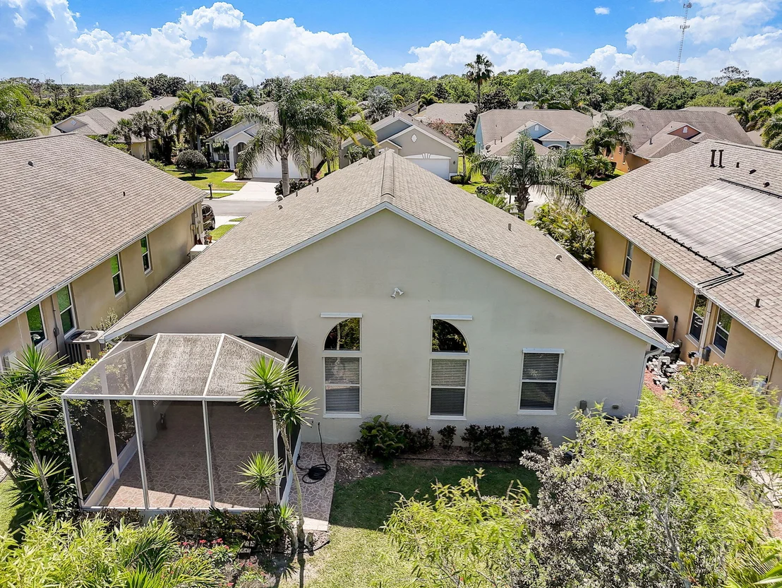 Photo of 4621 Portage Trail