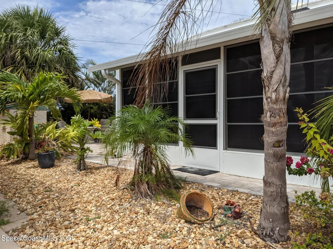 Photo of 270 Galaxy Lane