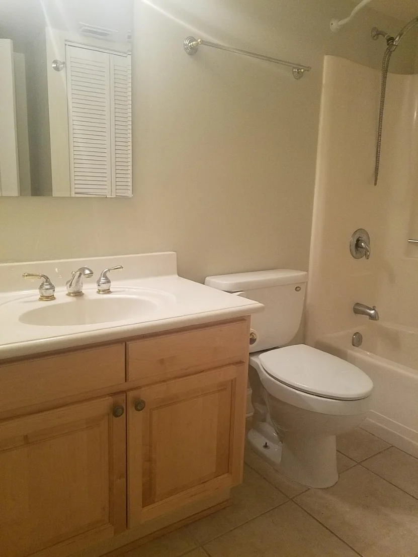 Photo of Unit 1122 at 325 Tangle Run Boulevard