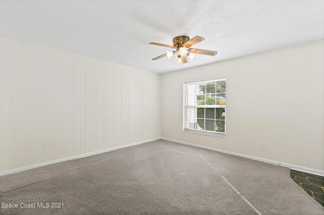 Photo of 1726 Golfview Drive