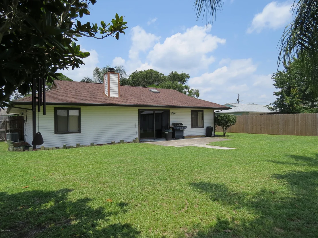 Photo of 6599 Dixie Avenue