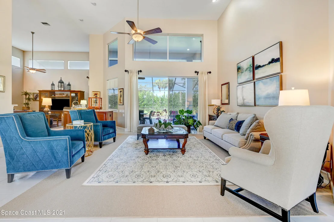Photo of 742 Glengarry Drive