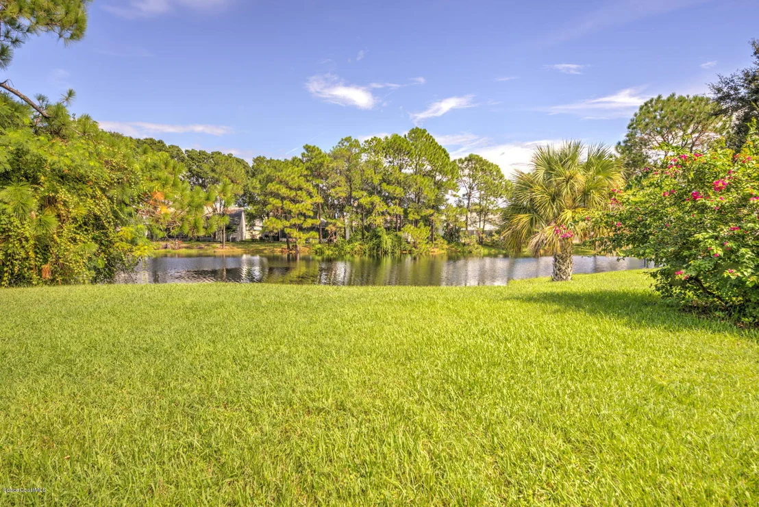 Photo of 1687 Clover Circle