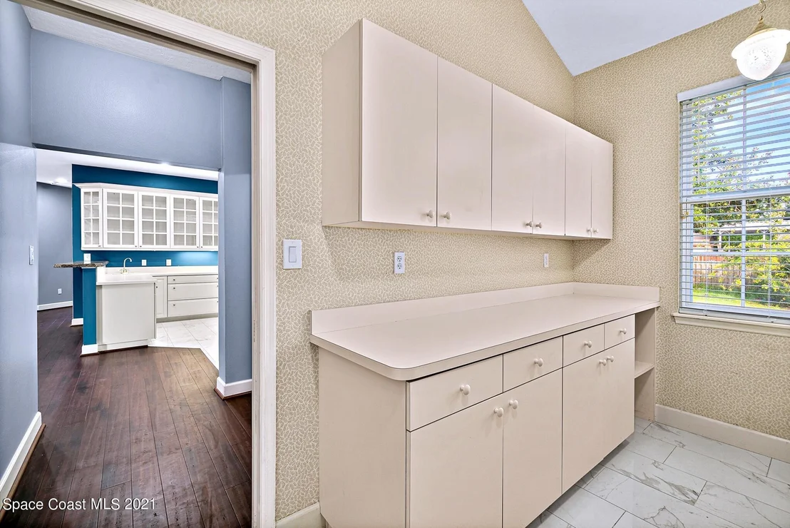 Photo of 3575 James Road