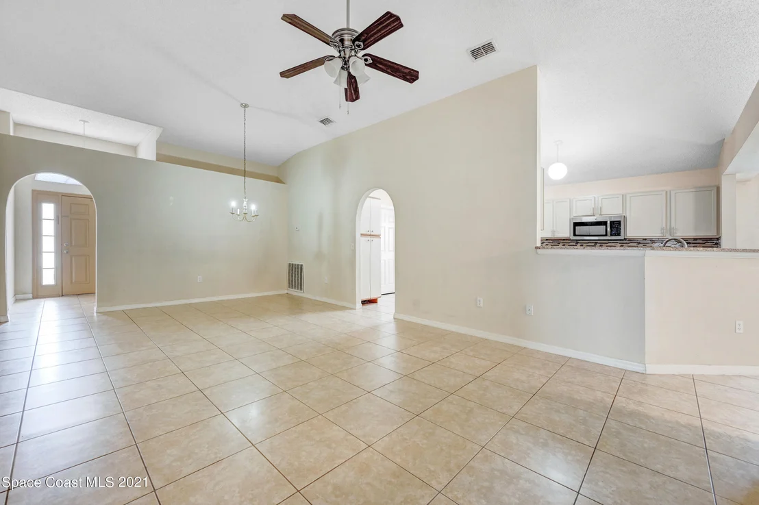 Photo of 1813 Sorento Circle