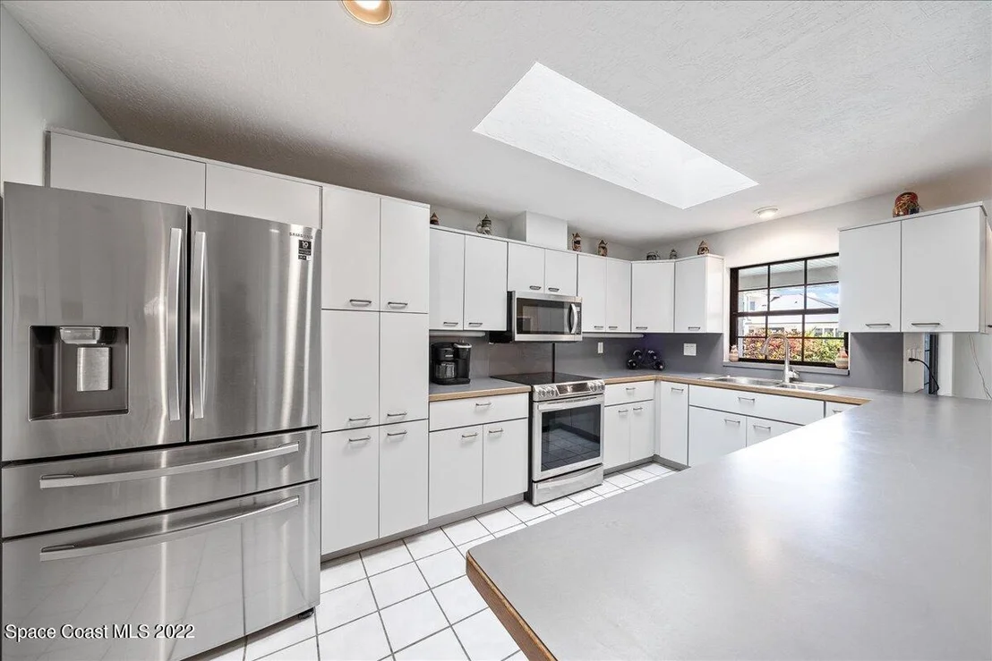Photo of 655 Jackson Court