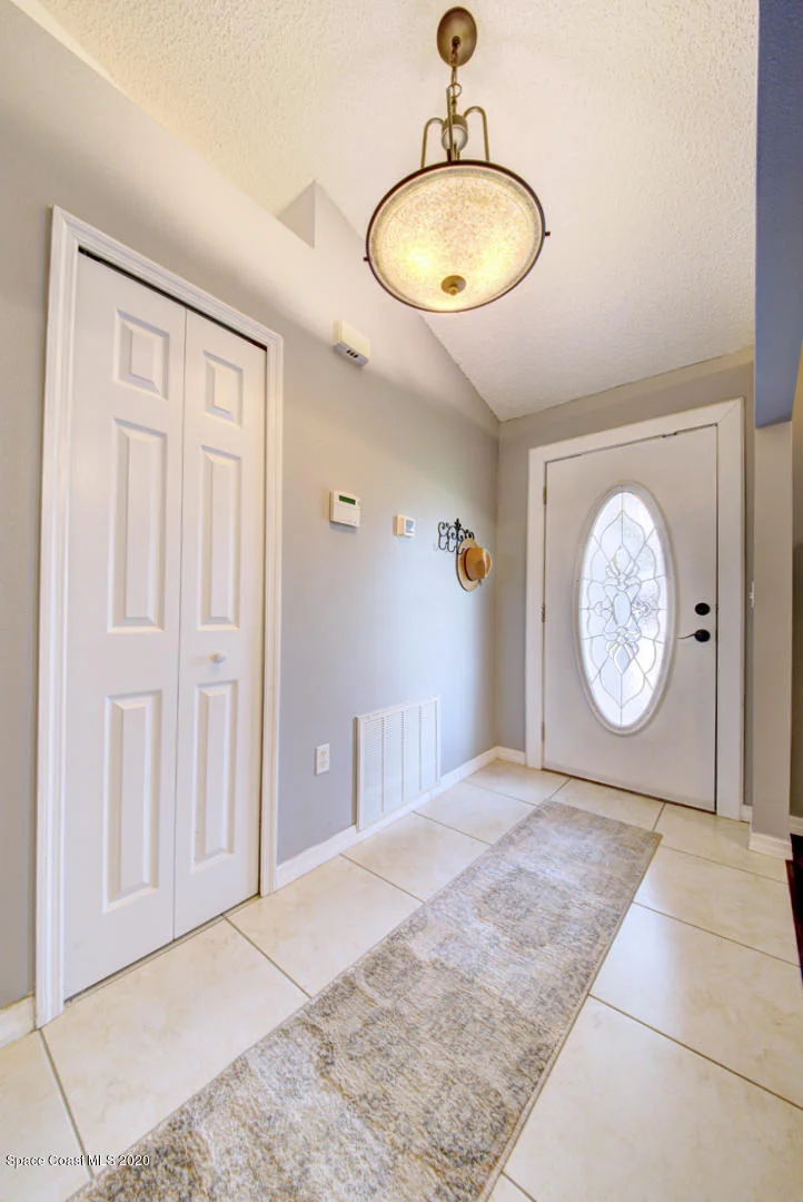 Photo of 2380 High Ridge Road