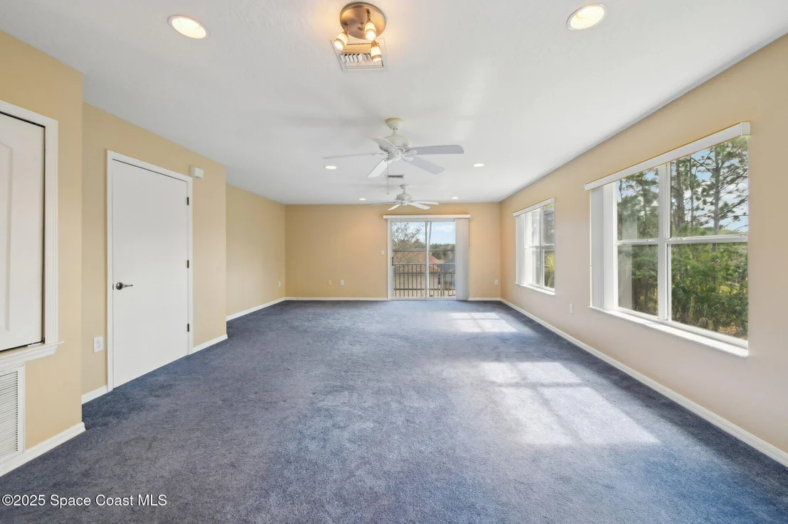 Photo of 115 Ridgemont Circle SE