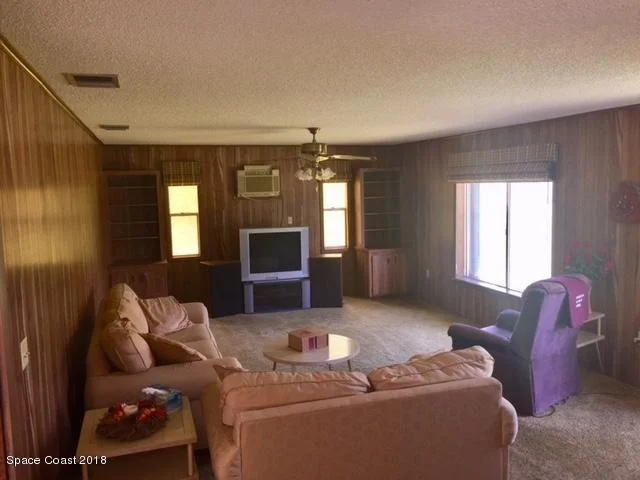 Photo of 7414 Rodes Place