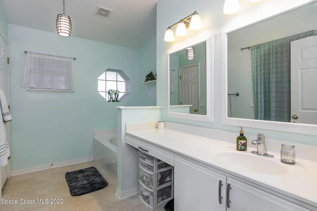 Photo of 1630 Brookshire Circle