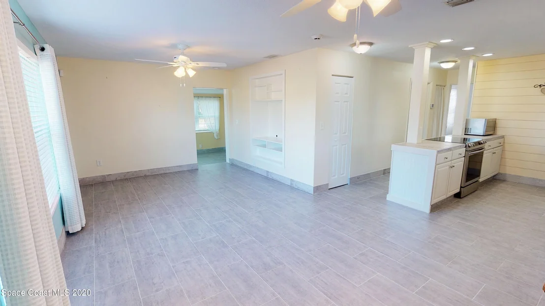 Photo of 1084 Cable Lane NE
